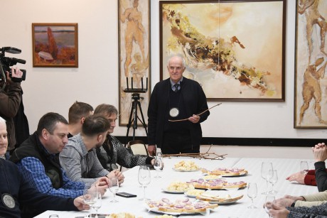 Vince-vesszővágás és bormustra a Noé-Hegyi Szent István Borlovagrendnél